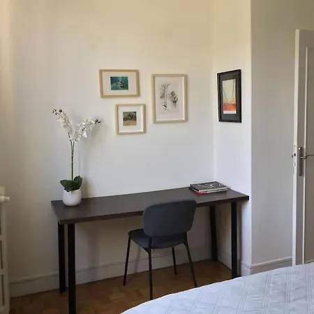 Apartment De Designer, Grand Paris Pour 6 Personnes, Metro 14